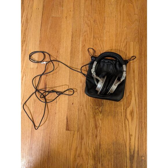 Audio Technica ATH-M50s Limited Edition Headphones - Picture 4 of 4